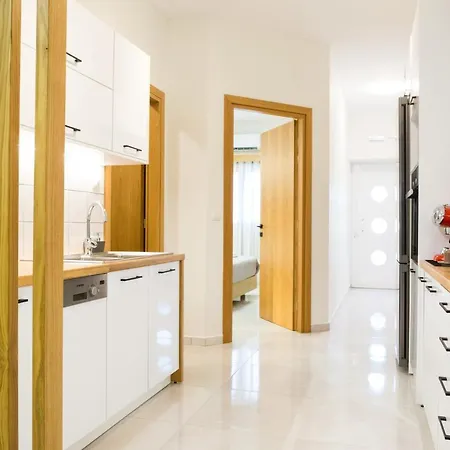 Apartamento Wink Bnb Paraliaki *