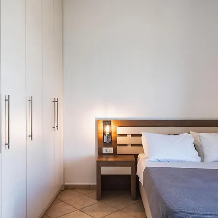 Apartamento Wink Bnb Paraliaki