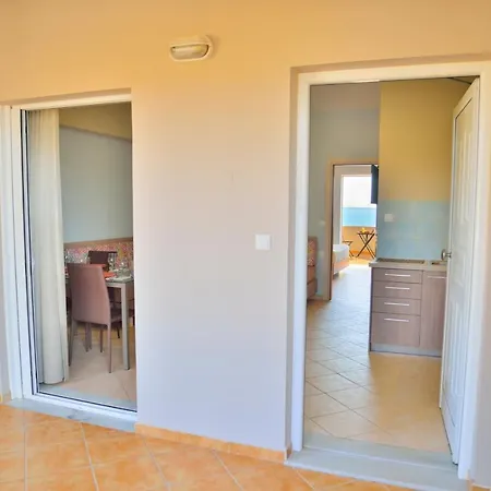 Wink Bnb Paraliaki Kíssamos