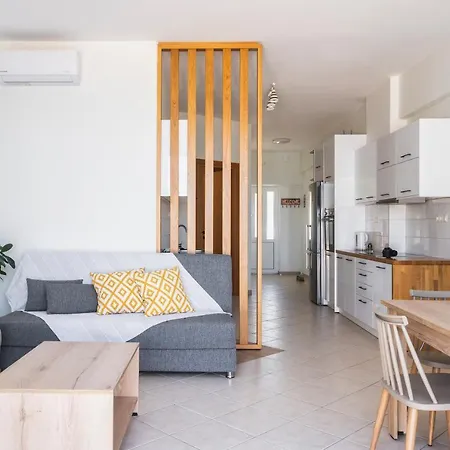 Wink Bnb Paraliaki Kíssamos
