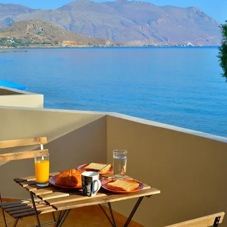 Wink Bnb Paraliaki Apartamento